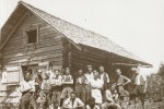 Gruppe Waldarbeiter vor Uli Mariss-Huette 1941
